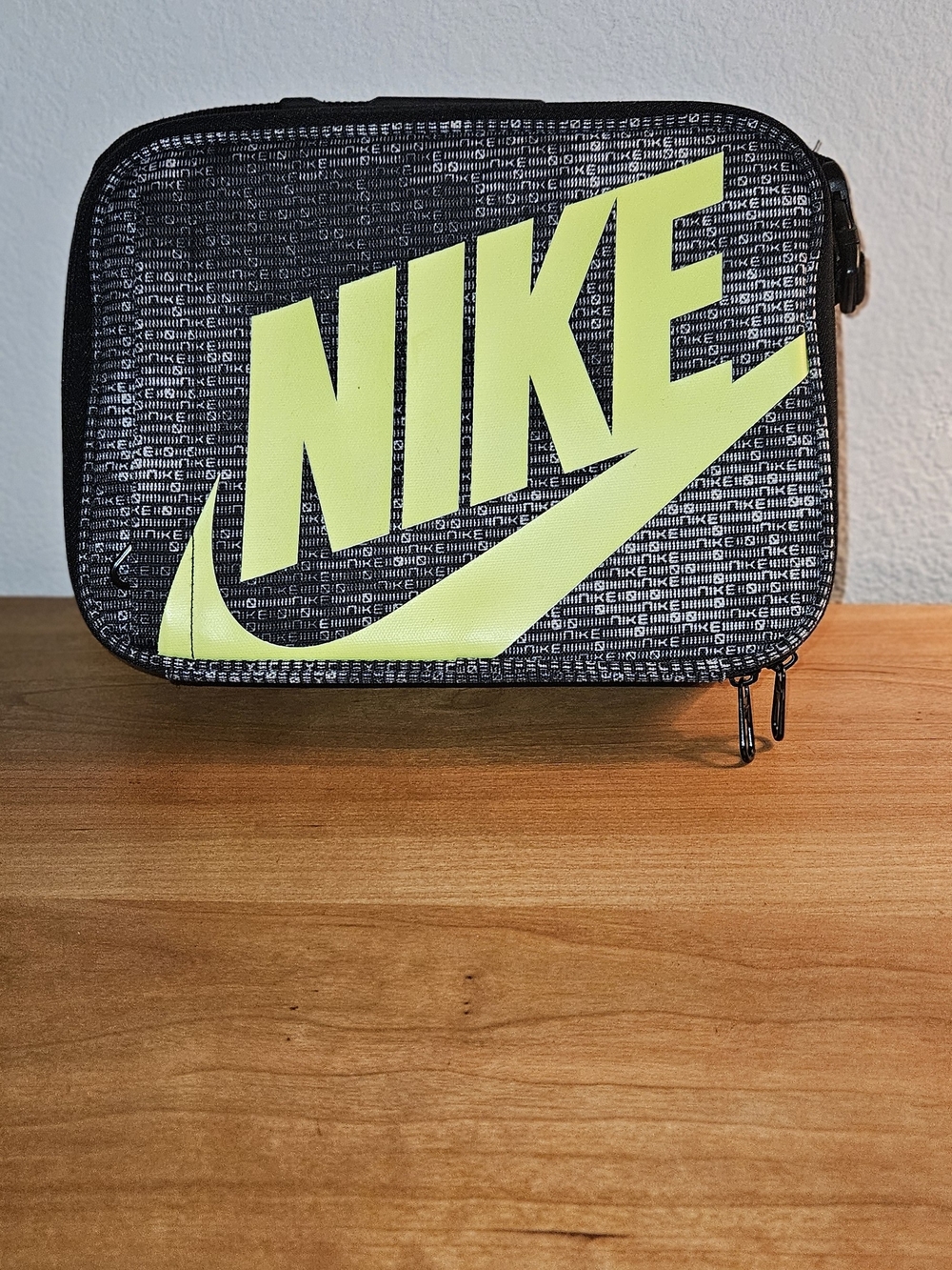NIKE Hardshell Lunch Box Lime Green Yellow Black White